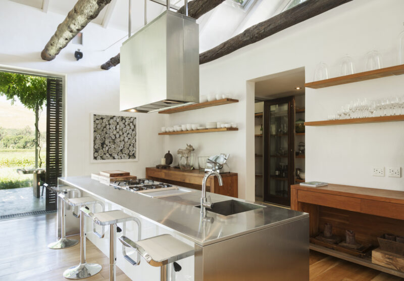 Cuisine en bois : 27 inspirations déco pour vous convaincre  Modern  kitchen design, Kitchen design small, Kitchen cabinet design
